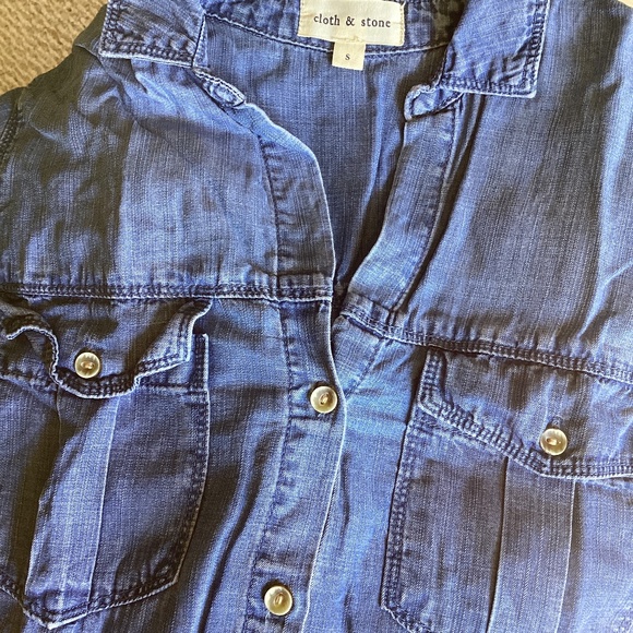 Anthropologie Cloth and Stone Tops - Anthropologie Cloth and Stone Tencel Denim Shirt *EUC* Small